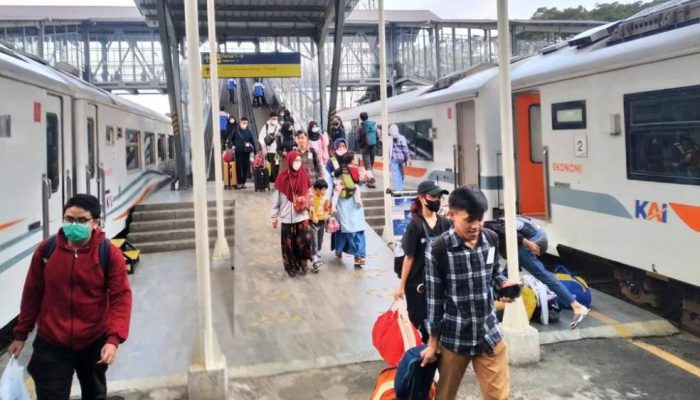 KAI Group Angkut 413,8 Juta Pelanggan, Kinerja Positif Naik 8,15% di 2025