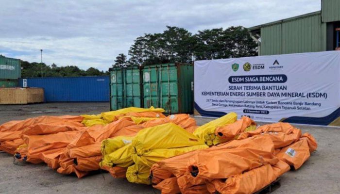 Kementerian ESDM Salurkan Bantuan untuk Korban Banjir dan Longsor di Tapanuli Selatan