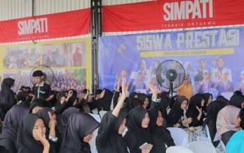 Telkomsel Bekali 380 Siswa SMAN Darussholah Banyuwangi Kemampuan Digital Leadership