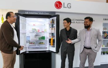 LG Perluas Lini Kulkas Premium Lewat InstaView Multi-Door dengan Auto Ice Maker