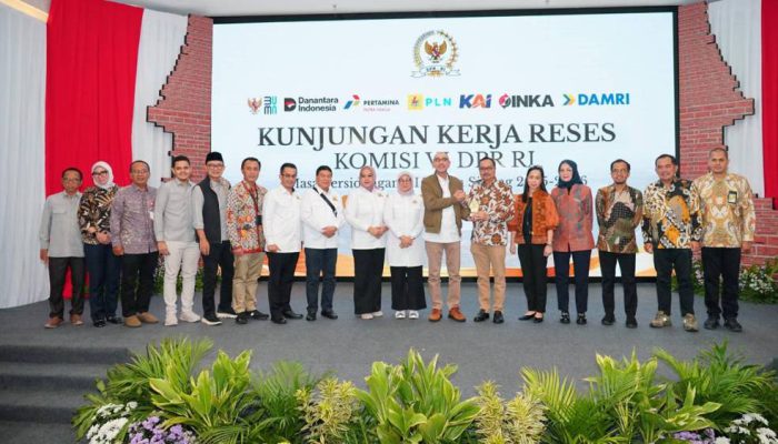 Komisi VI DPR RI Tinjau Langsung Kesiapan Satgas Ramadan dan Idulfitri Pertamina Patra Niaga