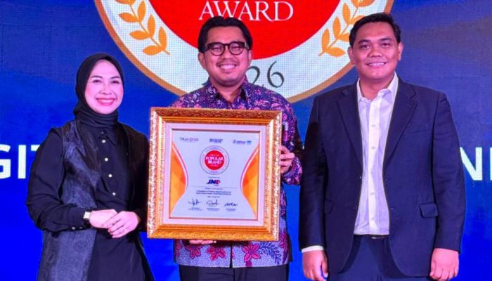 JNE Dinobatkan sebagai Brand Populer dan Inovatif 2026