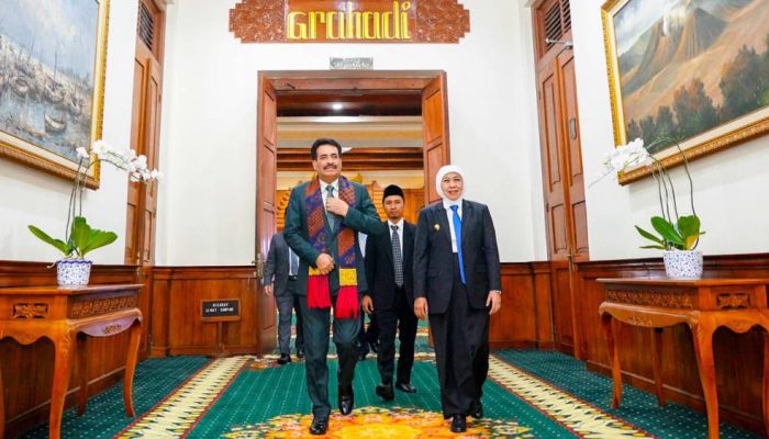 Khofifah Bahas Penguatan Hubungan Jatim-Yaman Bersama Dubes Salem Balfakeeh