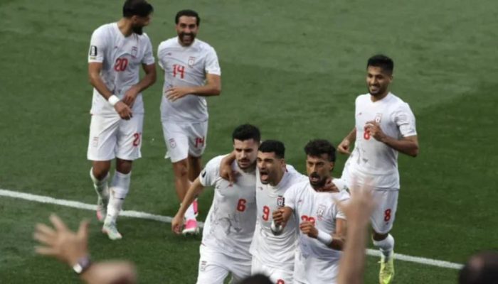 Selandia Baru Kejutkan Iran, Skor Sama Kuat 1-1 Hingga Jeda