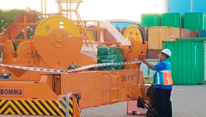 PT Terminal Teluk Lamong Tambah 1 Unit E-RTG Listrik untuk Perkuat TPK Nilam